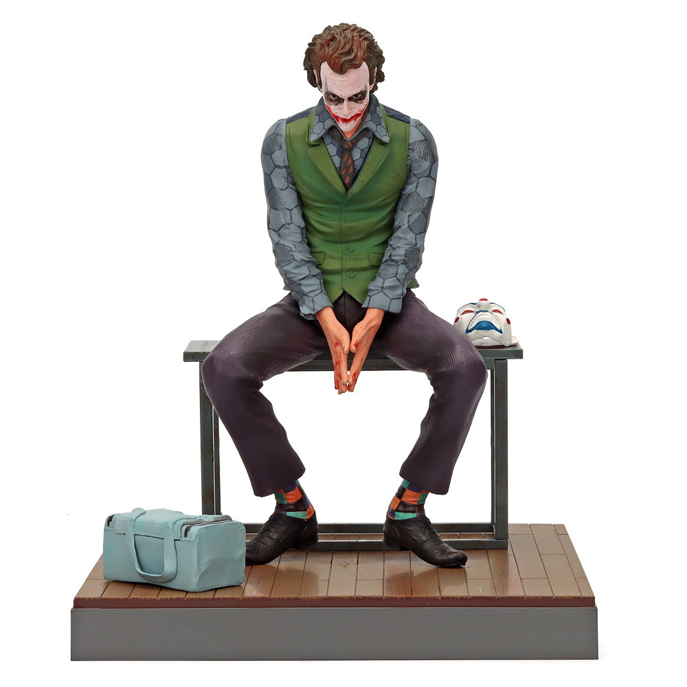 Joker Villain Character Figurine for Collectors - Image 2