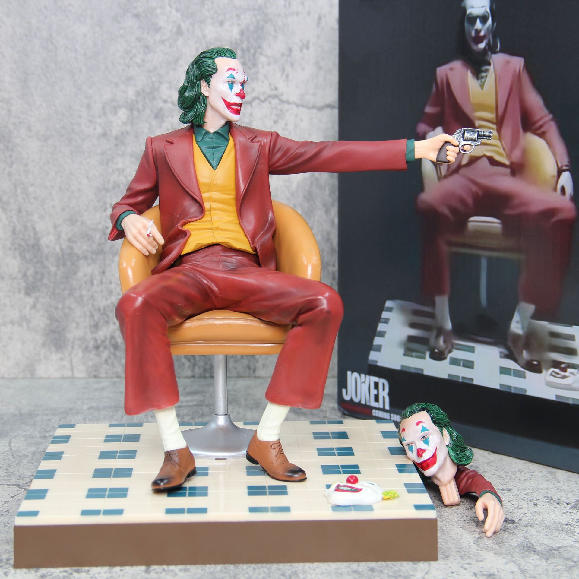 Joaquin Phoenix Joker Mask Figurine - Red Suit - Image 2